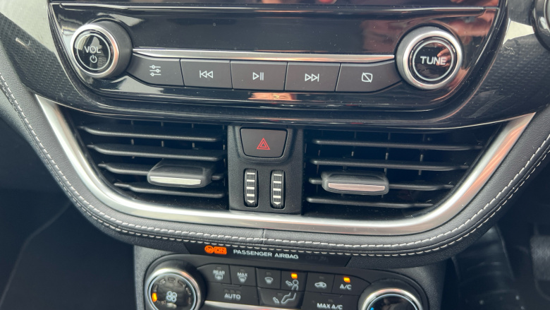 Ford Fiesta 1.0 EcoBoost Hybrid mHEV 125 Vignale Edition 5dr Petrol Hatchback